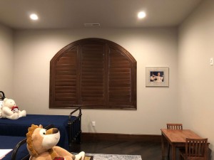 custom-shutters-closed-bedroom 